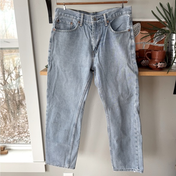 Vintage Levi’s 505 Light Wash Distressed Zip Fly Straight Leg Jeans Size 32 x 30 - Picture 4 of 12